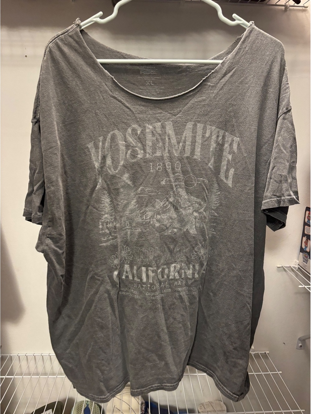 Reebok Yosemite California Graphic T-Shirt XL